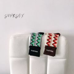 Socks for women in autumn and winter, mixed batch, color-blocked, abstract letters, mid-calf socks, creative retro double-cuff sports threaded cotton socks