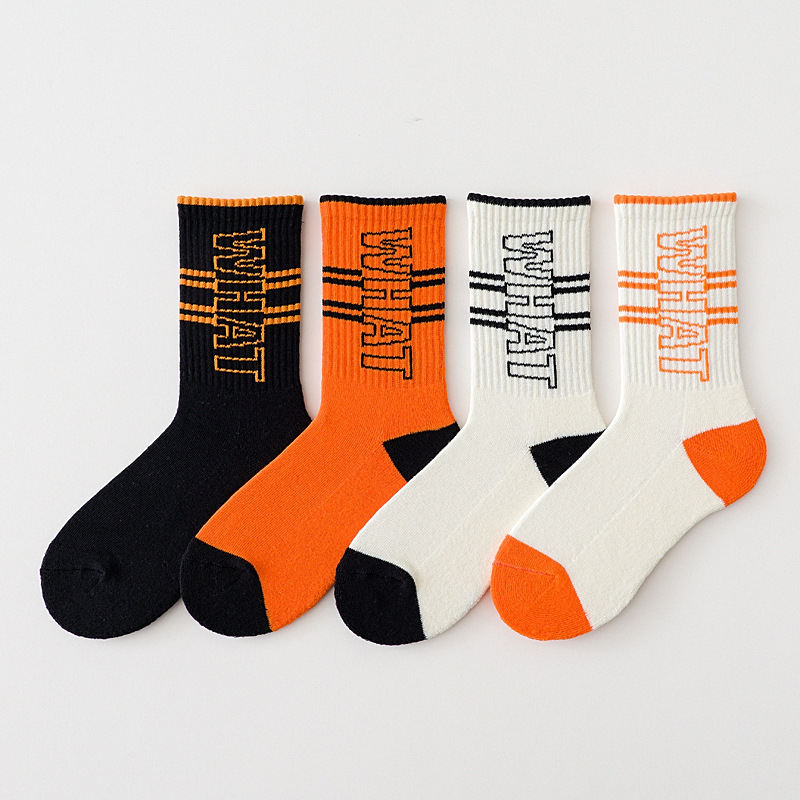 Socks autumn and winter men's new thickened mid-tube towel sports socks trendy brand winter European and American terry socks men's socks