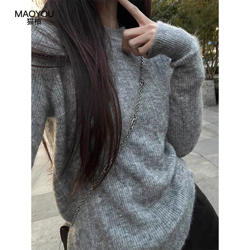 Gray round neck right shoulder knitted bottoming shirt for women in winter, high-end slim-fitting warm top