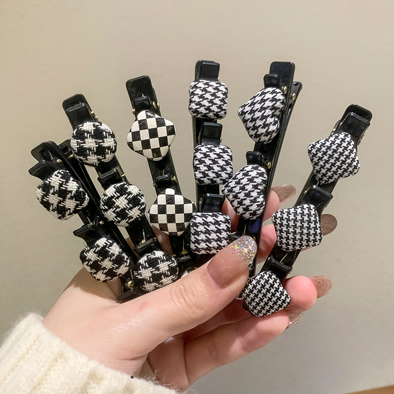 New Year's Little Fragrance Style Duckbill Clip Hair Ball Side Braided Hair Clip Houndstooth Checkerboard Broken Hair Clip Wholesale