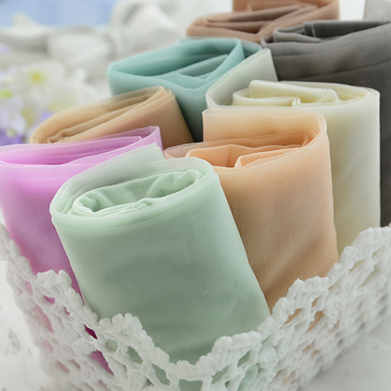 Summer core-spun silk pantyhose wholesale versatile anti-snag silk black and white stockings women's thin bottoming socks