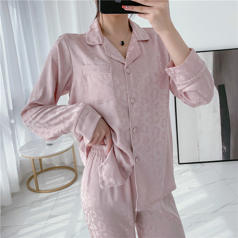 Leopard print pajamas for women in spring and autumn, ice silk long sleeves, large size cardigans, fashionable Korean women's thin home clothes