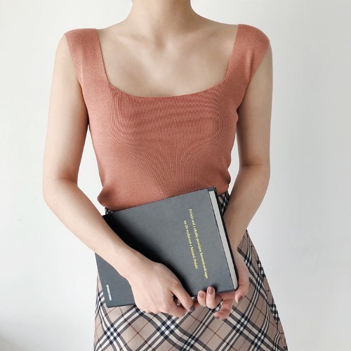 Knitted suspender ice silk vest for women summer inner wear black and white outer bottoming shirt square neck slim top trendy wholesale