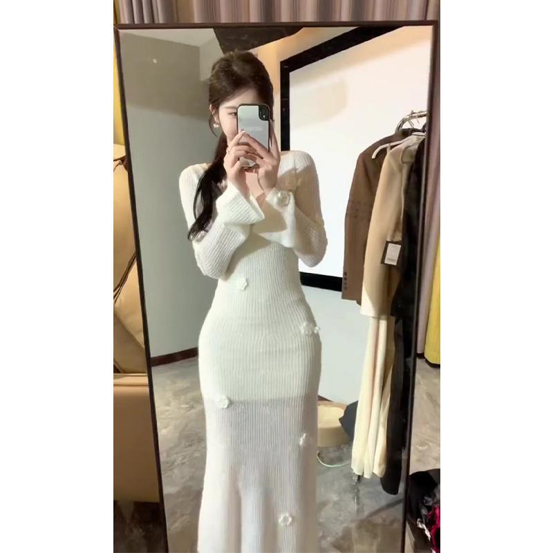 Gentle style French knitted dress women's drapey autumn 2023 new temperament high-end long-sleeved skirt