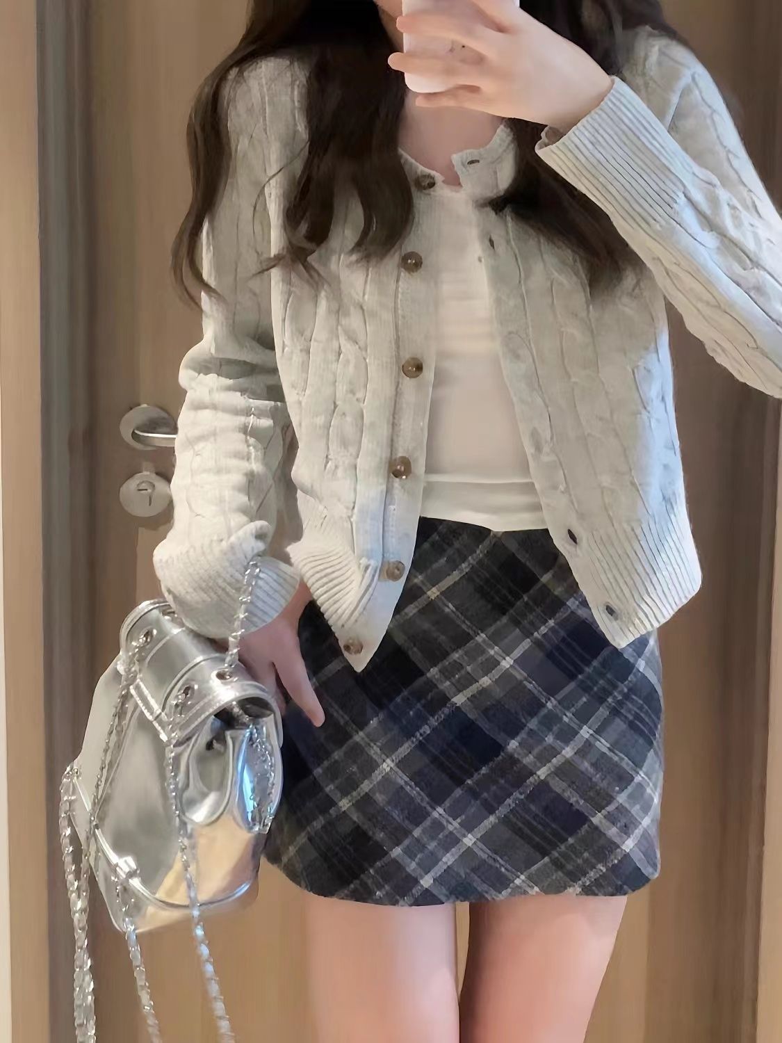 Suit women's 2023 new autumn college style twist knitted cardigan sweater jacket high waist slimming plaid skirt