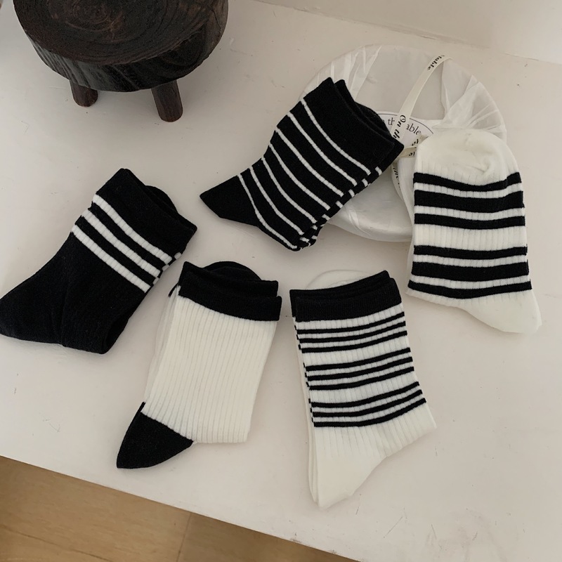 Korean ins socks for women summer thin mesh short socks black and white color matching breathable simple striped short cotton socks