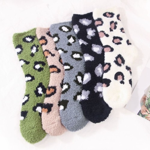 Towel socks women's winter coral velvet sleep socks thickened half velvet leopard print socks mid-calf socks