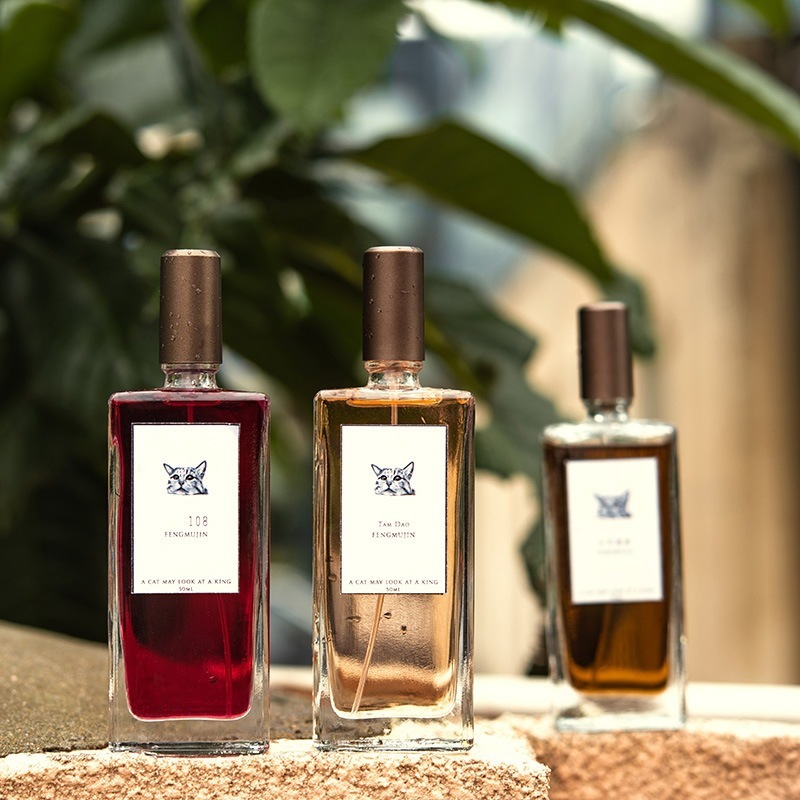 Feng hibiscus temple capital sandalwood sandalwood perfume for men and women with natural light fragrance niche students fresh and neutral