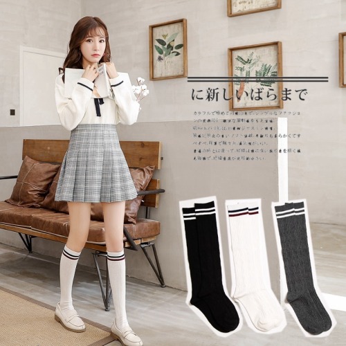 Autumn and winter new Japanese and Korean style cotton knee-length socks for women, two-striped hemp pattern slimming long socks