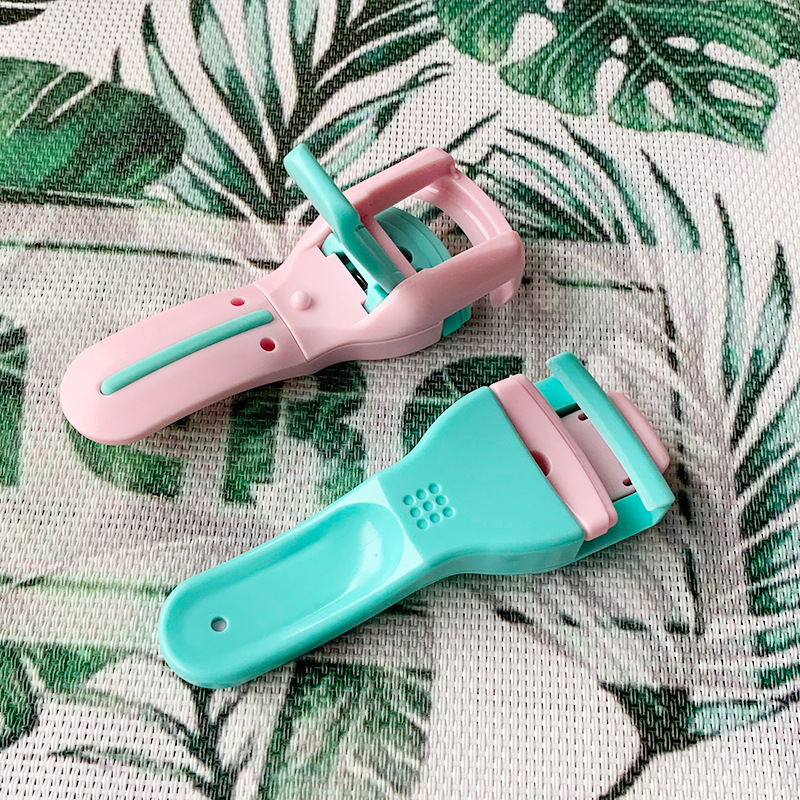 Same style Marian eyelash curler long-lasting curling without eyelid clamping mini portable Marian eyelash curler