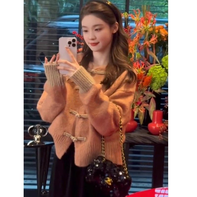 Maillard Chinese style sweater design retro autumn and winter plate buckle new style lazy round neck loose knitted cardigan jacket