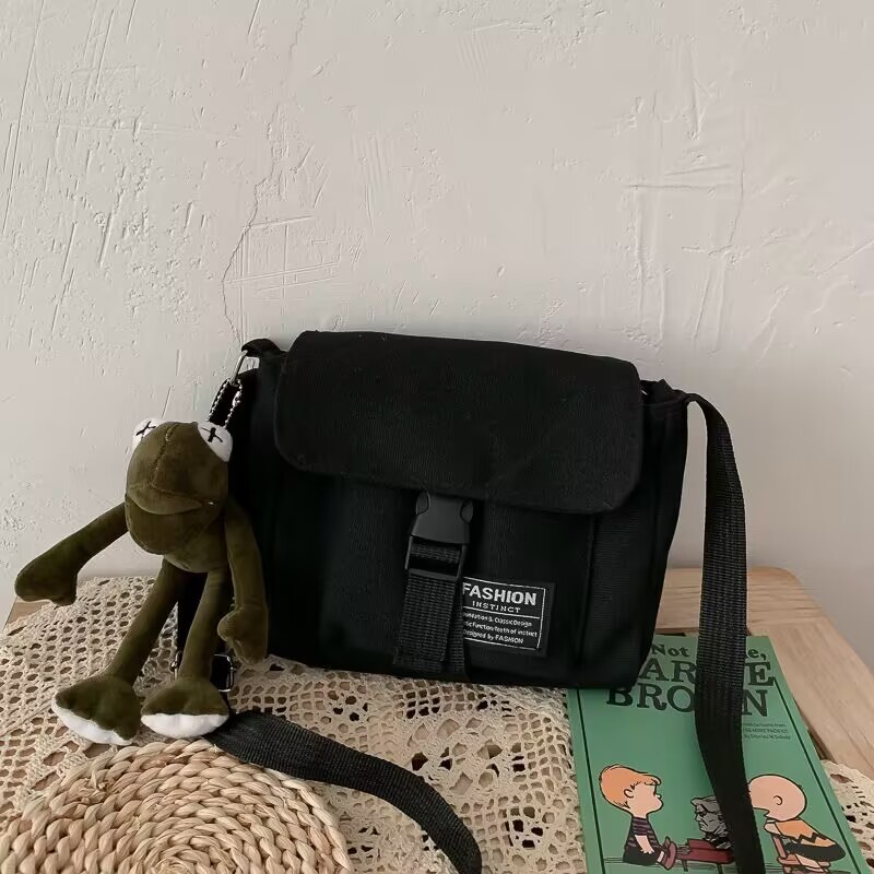 Canvas bag women's new Korean version ins Japanese versatile student crossbody bag workwear style shoulder bag trendy