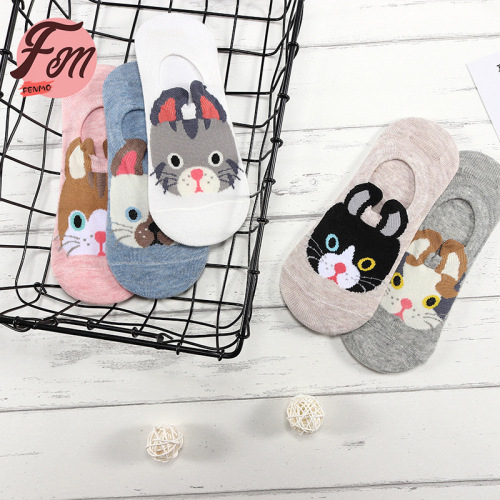Spring and summer new Japanese cute cartoon animal socks cotton boat socks shallow mouth anti-off silicone invisible socks women's socks