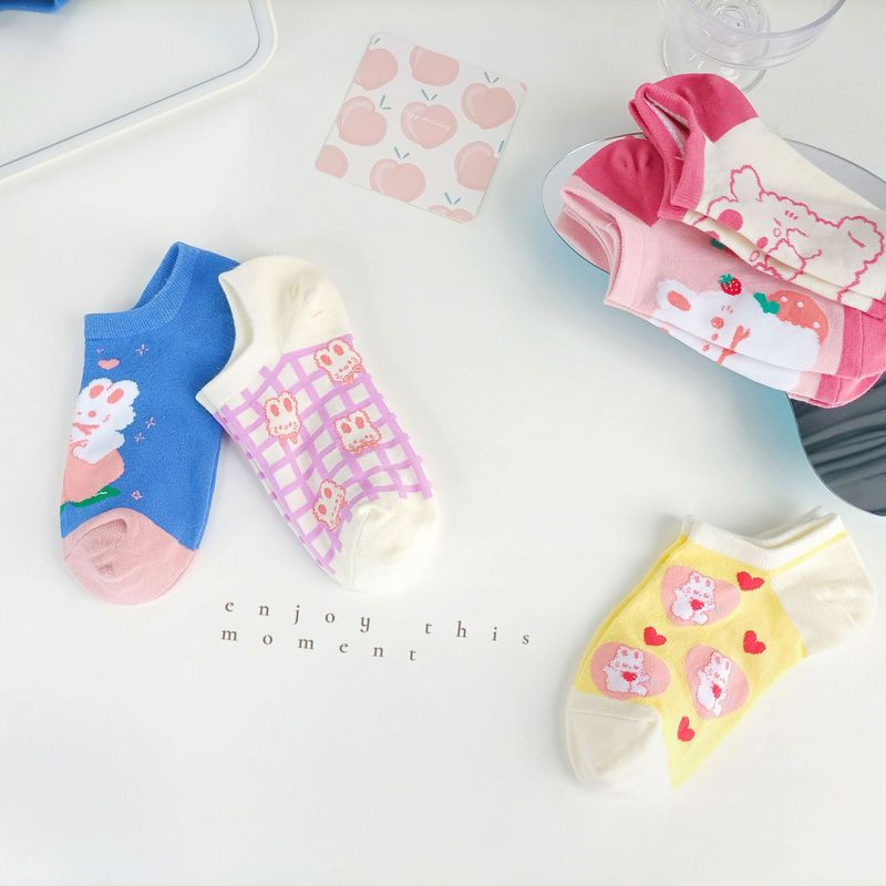 Cartoon short socks for women with shallow mouth ins trendy Korean version versatile low-top boat socks cute Japanese spring and autumn thin cotton socks
