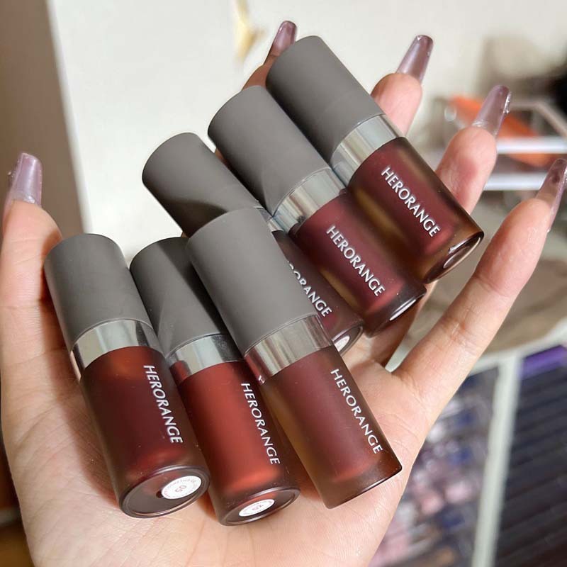 HERORANGE bright water mirror lip glaze, clear and hydrating plump lips, long-lasting, not easy to fade, whitening lipstick
