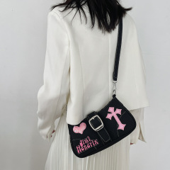 Dark cross women's bag, shoulder armpit bag, sweet and cool chain baguette bag, trendy hot girl motorcycle crossbody bag