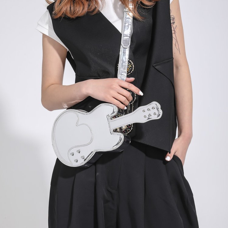 Hot girl niche design shoulder bag, guitar-shaped glossy girl bag, personalized trendy and cool shoulder crossbody bag