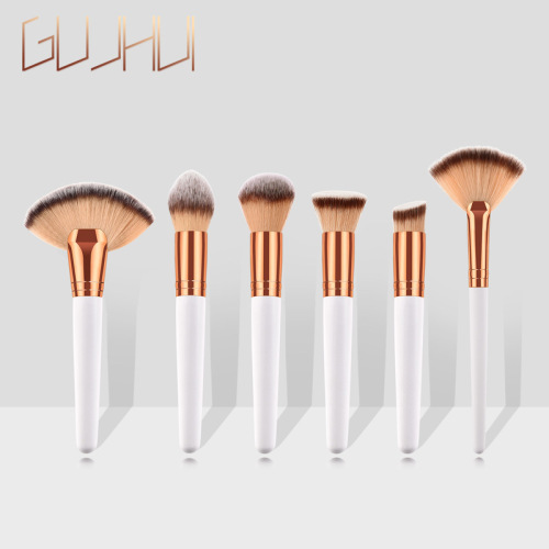 Single makeup brush platinum fan-shaped powder brush blush brush makeup tools beauty tools GUJHUI