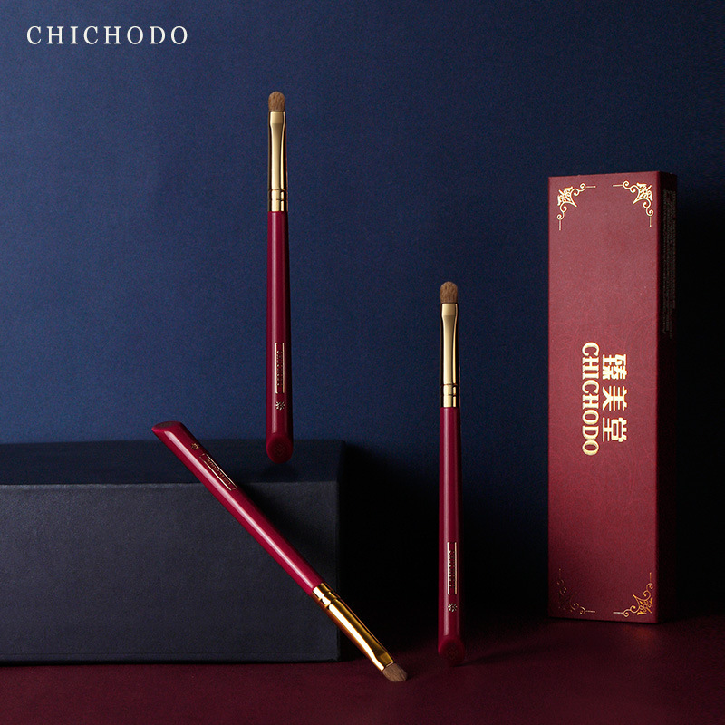 Zhenmeitang's new product, Ancient Rhythm, Happy Eyebrow Series, Chinese Red Makeup Brush, Mink Hair Small Eyeshadow Brush, Detail Brush
