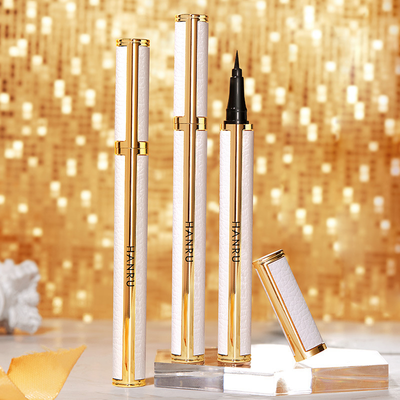 Han Ru Urban Focus Eyeliner Pen is extremely fine, long-lasting, non-fading, non-fading, waterproof and quick-drying for beginners.