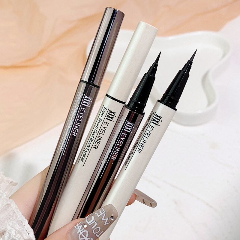 xixi Smooth and Slim Eyeliner Daily Long-lasting Slim Tip Deep Smooth Waterproof and Sweatproof Eyeliner D507
