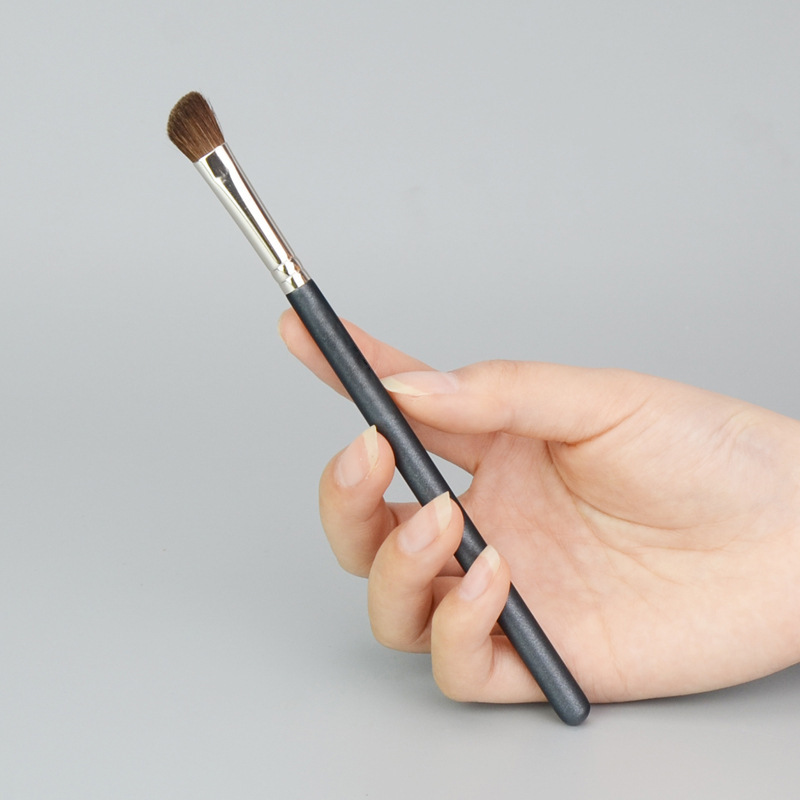 M 275 nose shadow brush pony hair smudged eye shadow brush eye socket brightening animal Cangzhou Qingxian pure white makeup brush