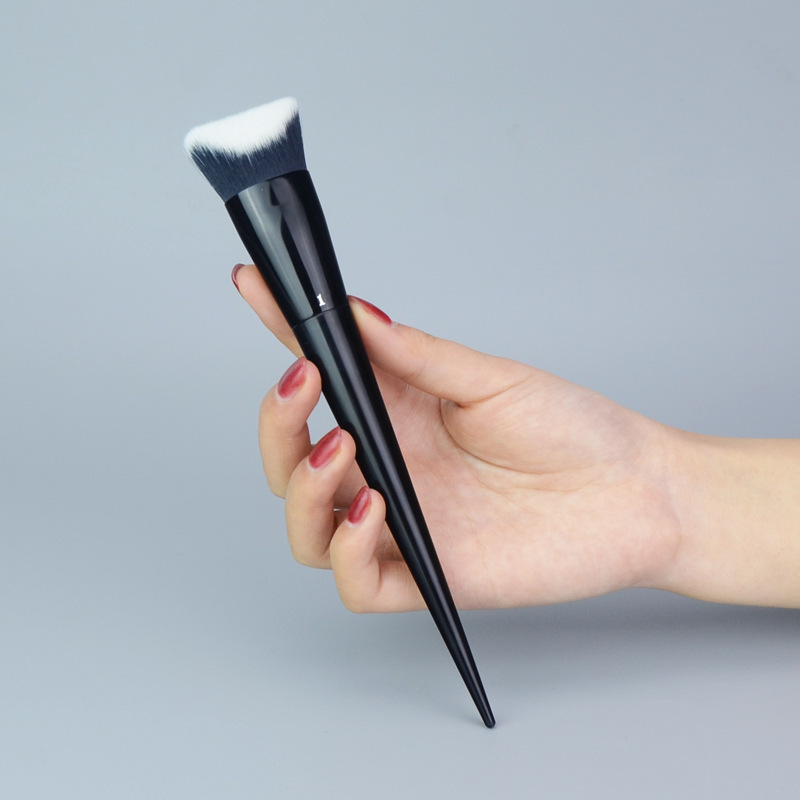KVD No. 10 3D double-sided slope foundation brush BB cream brush seamless soft beauty tool single Cangzhou makeup brush