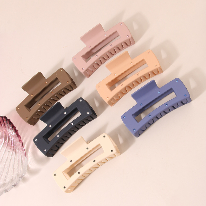 Guanyang's new color rhinestone hollow large grabber hairpin, feminine and versatile, shark clip hair accessory for the back of the head