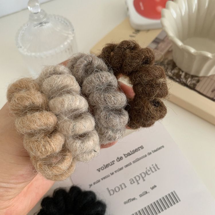 Korean version of Internet celebrity niche phone cord hair ring high-looking plush hair rope headwear student ins tie new hair accessories for women