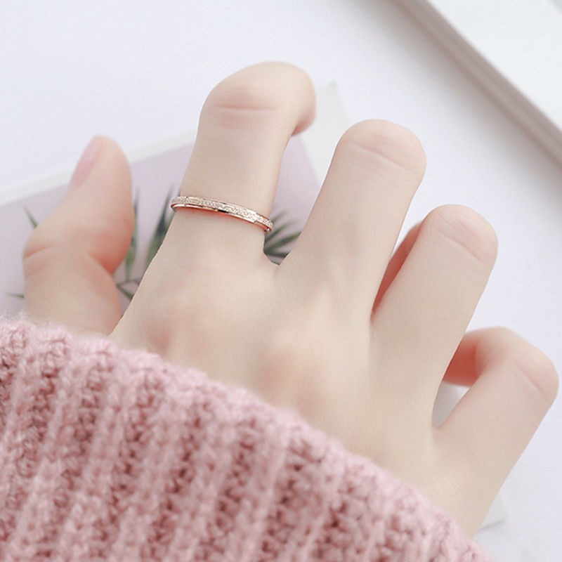 Internet celebrity same style 2mm ultra-fine double step frosted student ring for women, pressed sand titanium steel rose gold couple ring