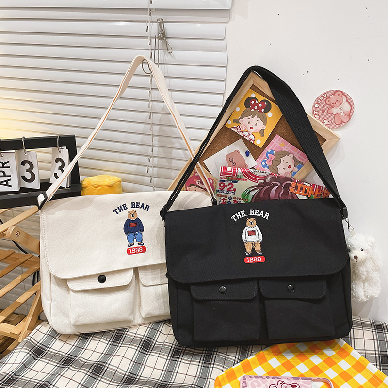 Korean ins vintage style cute cartoon embroidered bear girl student shoulder bag Japanese large capacity class bag