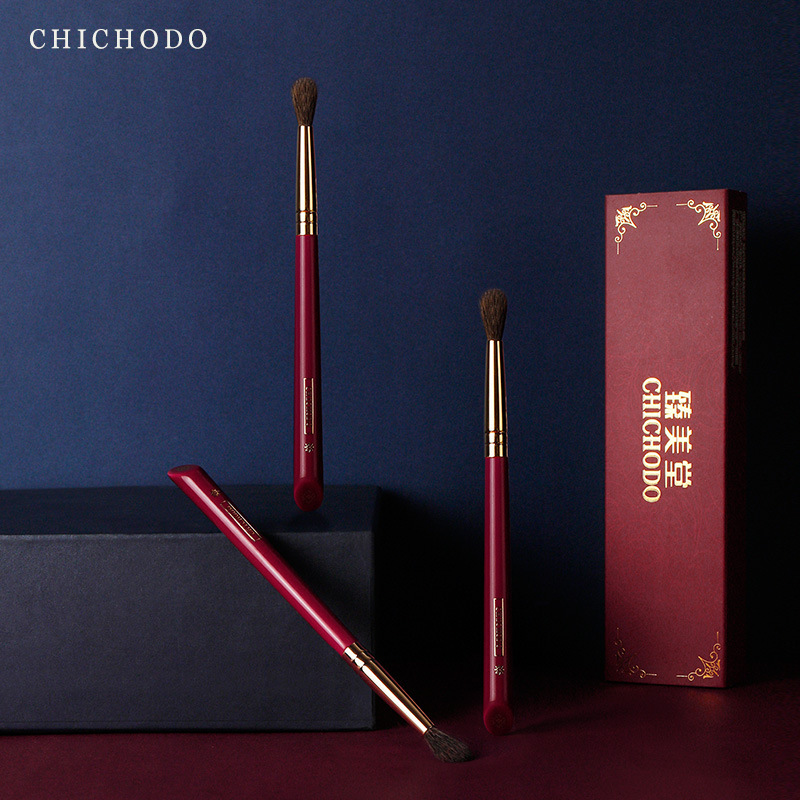 Zhenmeitang's new product, Ancient Rhythm, Happy Eyebrow Series, Chinese Red Flame Smudge Brush, Makeup Brush, Eyeshadow Brush