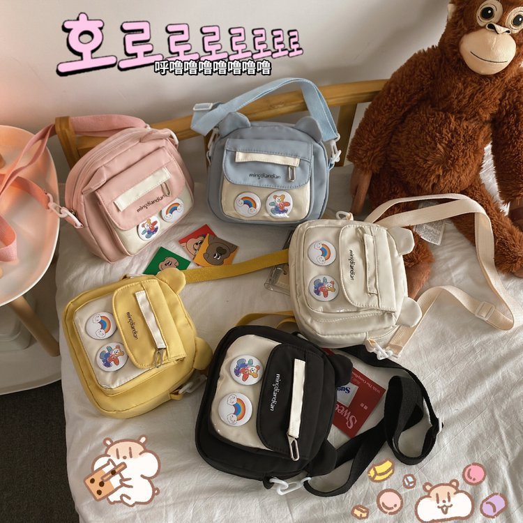 Cute little bag, Japanese vintage style, cute and cute bear shape, soft girl student crossbody bag, funny shoulder bag for women