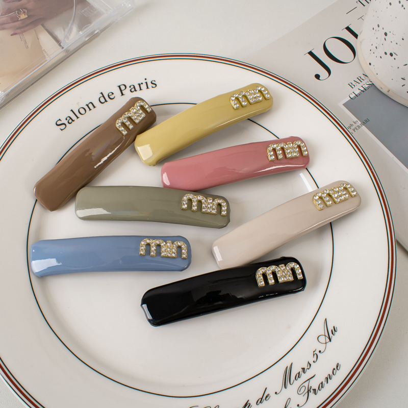 Retro leather letter logo hair clip, exquisite girly bangs clip, side clip, new BB clip hair accessories