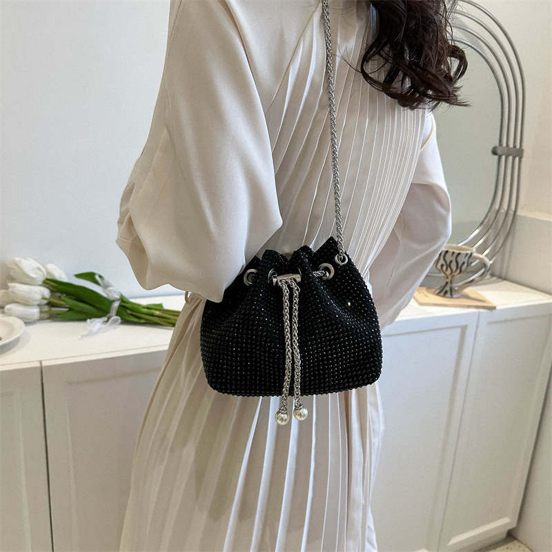 Fashionable bright diamond chain bucket bag new PU crossbody bag for women large capacity trendy girl shopping bag