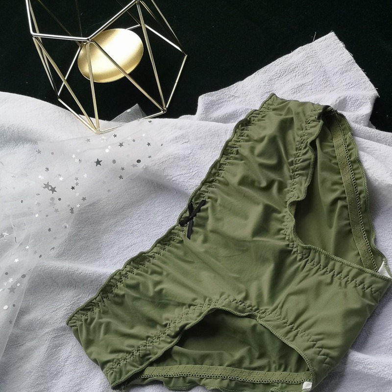 Ins style comfortable and simple solid color low waist student ice silk underwear women's summer new style Internet celebrity women's underwear