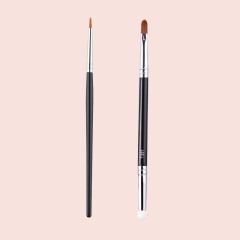 T22 tear trough eyeliner detail makeup brush T301 double-ended sponge concealer brush fine tip spot makeup tool