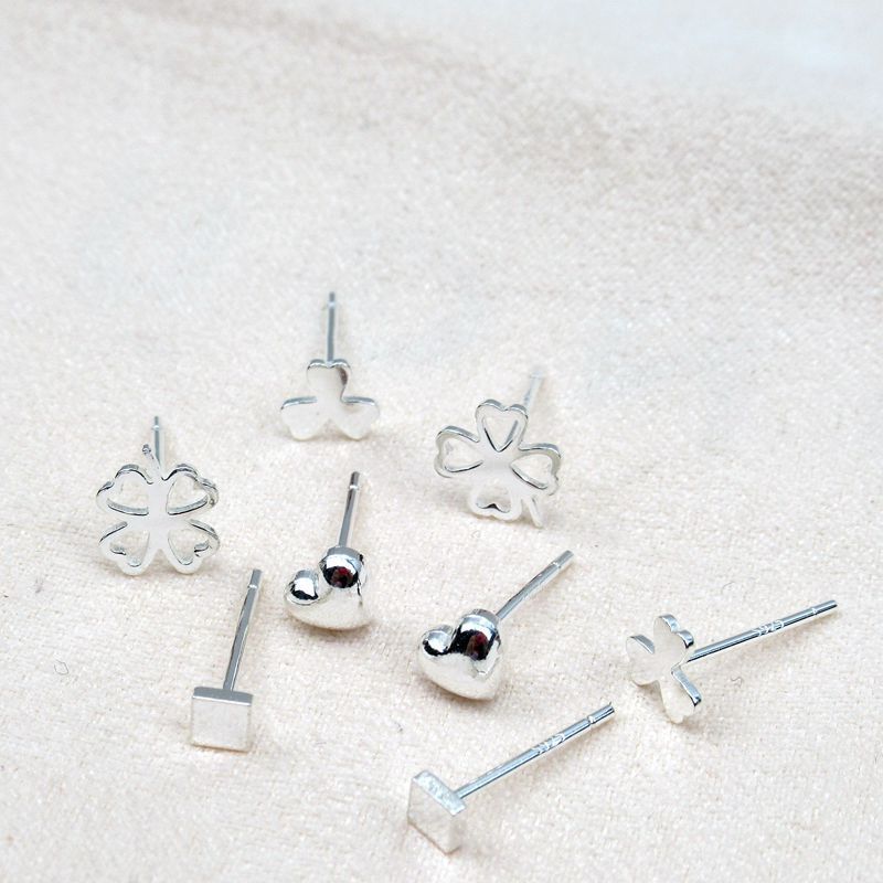 S925 sterling silver four-leaf clover earrings for women, simple ear sticks, men's compact ear piercing earrings, love earrings, silver jewelry