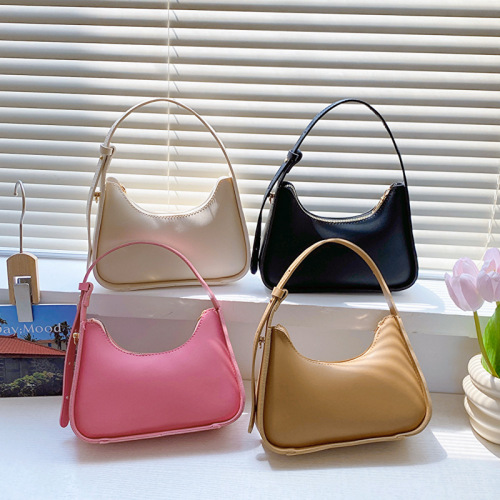 High-end western style small bag 2024 new women's bag summer popular versatile shoulder bag hand bag