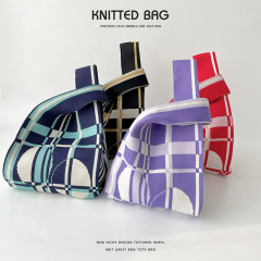 Bags for women, niche design, contrasting plaid knitted handbag, personality, versatile, large-capacity tote bag