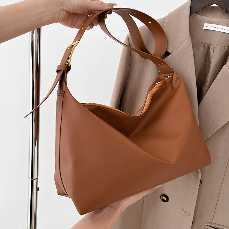 Large-capacity bag for women 2024 new trendy internet celebrity tote bag niche single shoulder crossbody large bag college student class bag