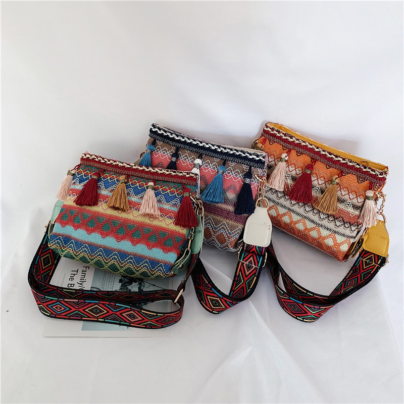 Ethnic style small bag for women summer new fashion crossbody bag wide shoulder strap internet celebrity bag fashionable bucket bag
