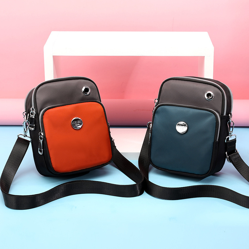 Contrast color vertical mobile phone bag 2020 Korean version women's shoulder crossbody bag nylon cloth small change