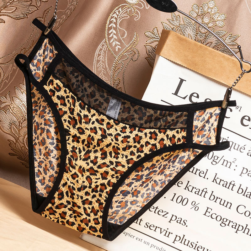 Leopard print series ice silk sexy lace women's underwear, soft and comfortable mid-low waist sexy underwear for women