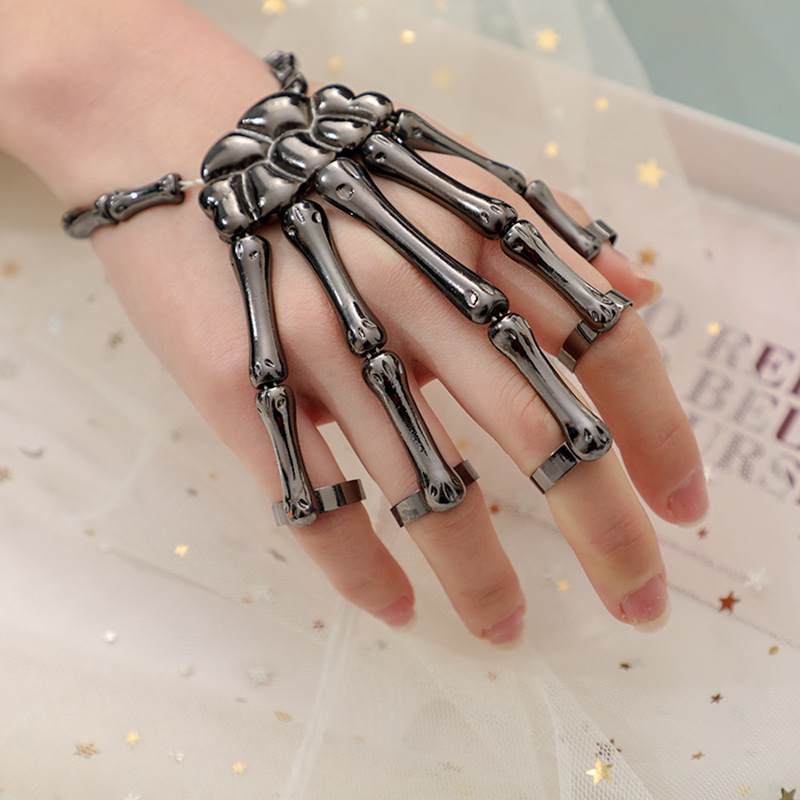 European and American popular Halloween bracelet punk exaggerated ghost hand skull bracelet metal ring style