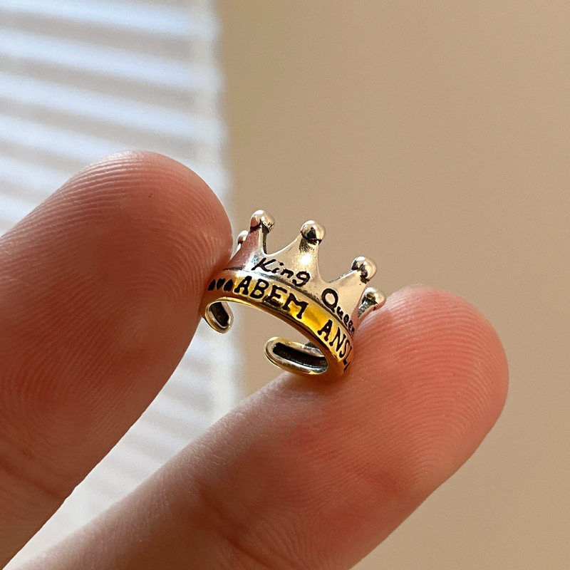 s925 sterling silver crown ear clip for women without pierced ears, high-end two earrings, niche ear bone clip, light luxury earrings, fashion trend