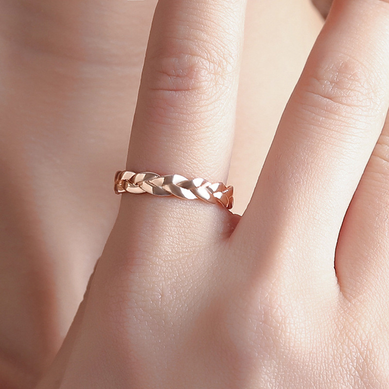 Retro winding twist ring, simple and versatile women's ring, hand jewelry gift