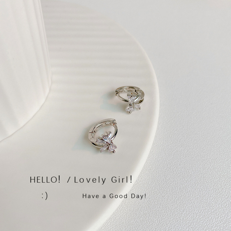 Korean style simple and sweet zircon bow earrings, fashionable ins style small fresh earrings and earrings