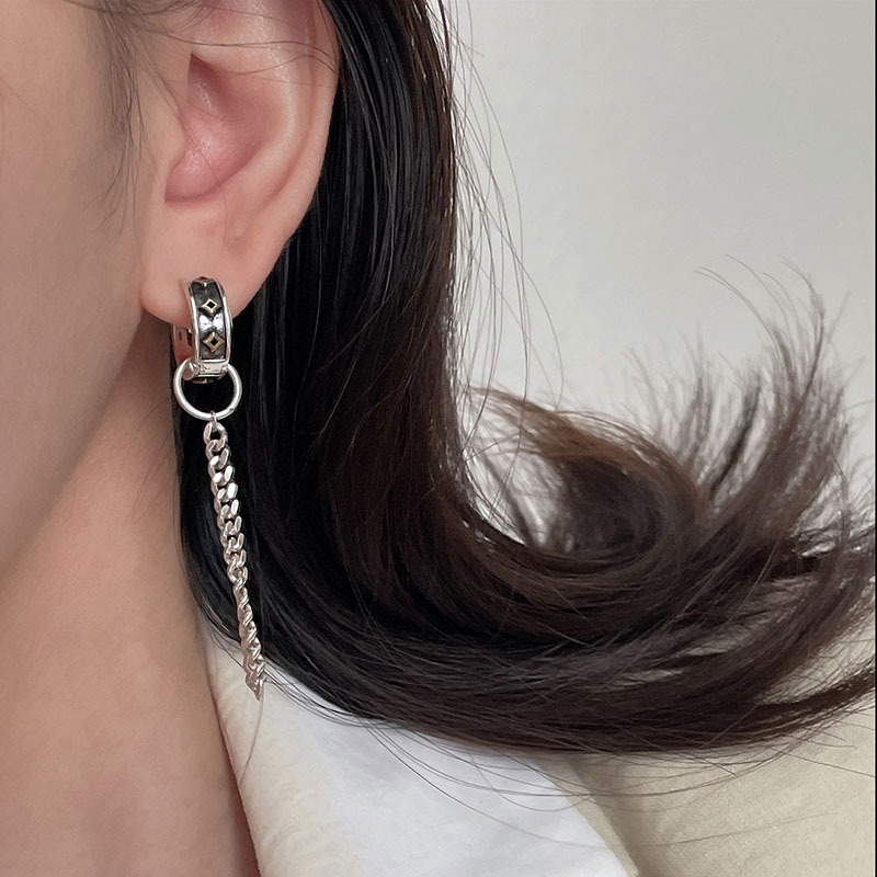 Niche retro old earring design cross chain tassel earrings for women ins style fashion light luxury high-end