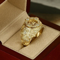 Electroplated 18K gold crown diamond ring European and American retro carved imitation diamond men's ring